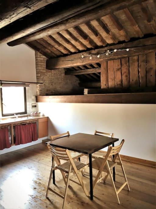 Romantic Studio In The Historical Heart Of ปาโดวา ภายนอก รูปภาพ